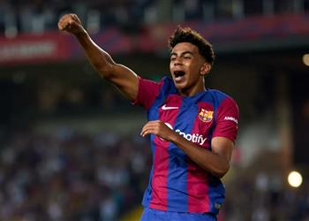 لامين يامال يكشف عن موقفه من اللعب في أولمبياد باريس ويختار رقمه مع برشلونة