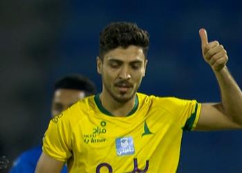 فيديو محمد شريف يسجل هدف تعادل الخليج أمام الهلال في الدوري السعودي