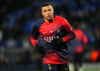 لتعويض مبابي باريس سان جيرمان ينافس ليفربول على خليفة محمد صلاح