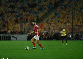 فيديو بتصويبة صاروخية عمرو السولية ي سجل هدف الأهلي الأول أمام سيمبا