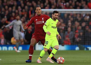 منهم ميسي فان دايك يختار أصعب 4 لاعبين واجههم في مسيرته