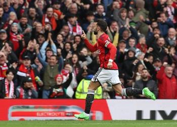 فيديو من وسط الملعب برونو فيرنانديز يسجل هدف تعادل مانشستر يونايتد أمام ليفربول