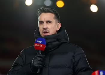 فيديو نيفيل يعترض على ركلة جزاء محمد صلاح أمام مانشستر يونايتد