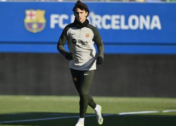 رئيس أتلتيكو مدريد يوضح موقف برشلونة من بقاء جواو فيليكس