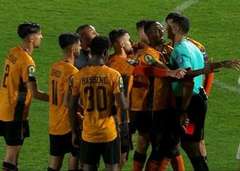 أول تحرك من اتحاد الكرة المصري بعد الاعتداء على محمد معروف في مباراة نهضة بركان وأبو سليم