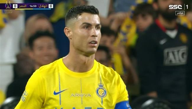 رونالدو يهدر هدف محقق امام الهلال في كأس السوبر السعودي