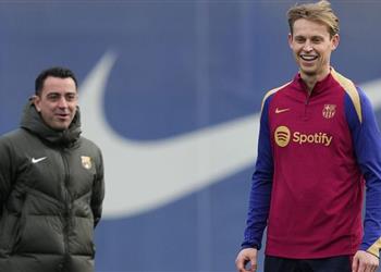 دي يونج يتخذ قرار ا حاسم ا بشأن مستقبله مع برشلونة