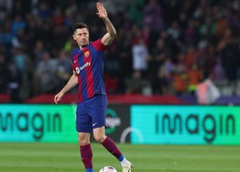تقارير برشلونة يحترم رغبة ليفاندوفسكي بشأن مستقبله