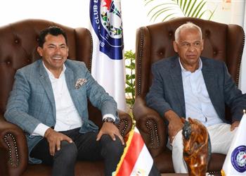 صور أشرف صبحي يجتمع بمجلس إدارة سموحة في حضور محمد مصيلحي