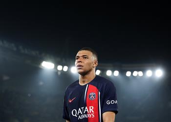 مبابي يجتمع بـ ألتراس باريس سان جيرمان بعد إعلان رحيله