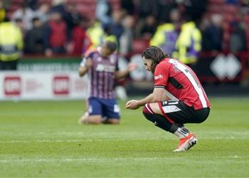 شيفيلد يونايتد يحطم رقم ا قياسي ا سلبي ا في تاريخ الدوري الإنجليزي