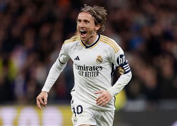 مودريتش يثير التكهنات بشأن مستقبله مع ريال مدريد