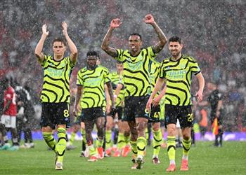 رجل مباراة آرسنال ومانشستر يونايتد في الدوري الإنجليزي