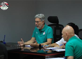 سلوك غير رياضي بيريرا يوجه الحكام بالتصدي لظاهرة منتشرة في مباريات الدوري