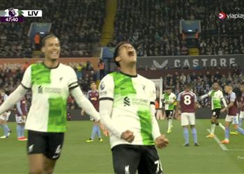 فيديو كوانساه يسجل هدف ليفربول الثالث أمام أستون فيلا