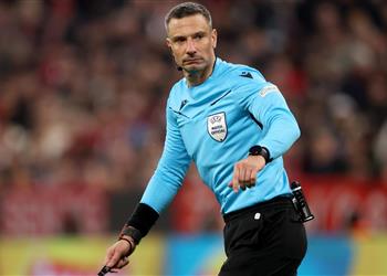 أدار القمة من قبل يويفا يعلن حكم مباراة ريال مدريد وبوروسيا دورتموند في نهائي دوري أبطال أوروبا