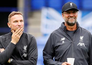 سالزبورج يرغب في التعاقد مع مساعد كلوب بعد الرحيل عن ليفربول