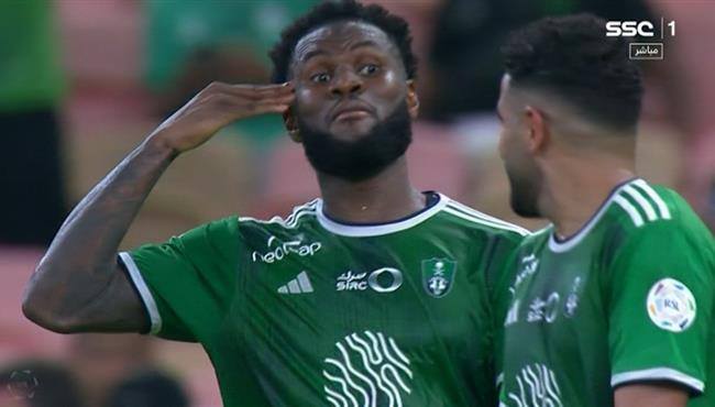 هدف كيسي الرائع في مرمي ابها اسيست رياض محرز