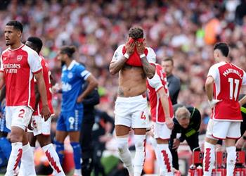 فيديو الجولة الأخيرة آرسنال يهزم إيفرتون بثنائية ويخسر لقب الدوري الإنجليزي