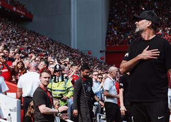 فيديو كيف ودع يورجن كلوب محمد صلاح في الليلة الأخيرة مع ليفربول