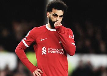 سونيس يهاجم محمد صلاح بقوة أكثر لاعب أناني ويختفي في مباريات ليفربول الصعبة