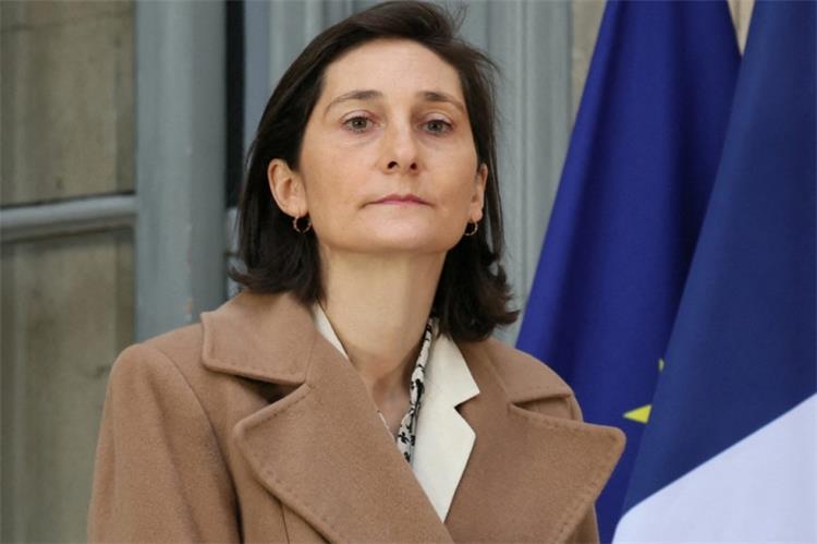 اميلي اوديا كاستيرا وزيرة الرياضة الفرنسية