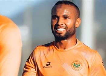 عمر العرجون لاعب الزمالك كان ممتاز في مباراتي الذهاب والإياب وهناك عروض من أندية مصرية كبيرة تواصلت معي