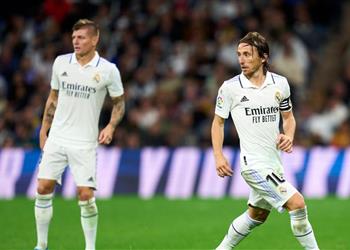 مودريتش يودع توني كروس عالم كرة القدم حزين بسبب رحيل لاعب تاريخي