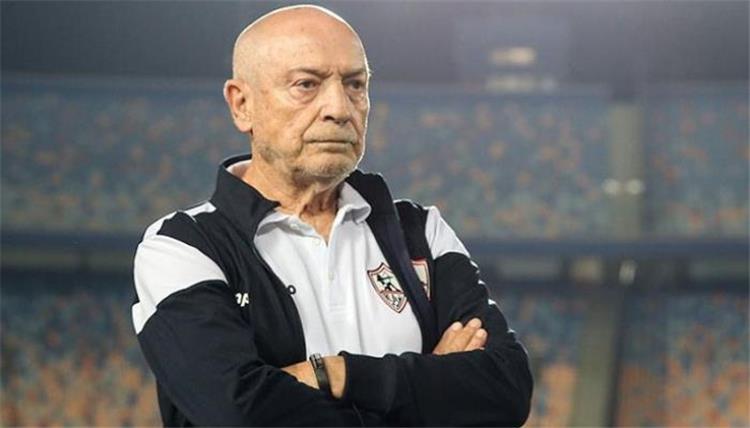 أجواش كان ضمن جهاز فيريرا في الزمالك