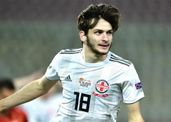 قائمة جورجيا لبطولة يورو 2024 كفاراتسخيليا في الهجوم