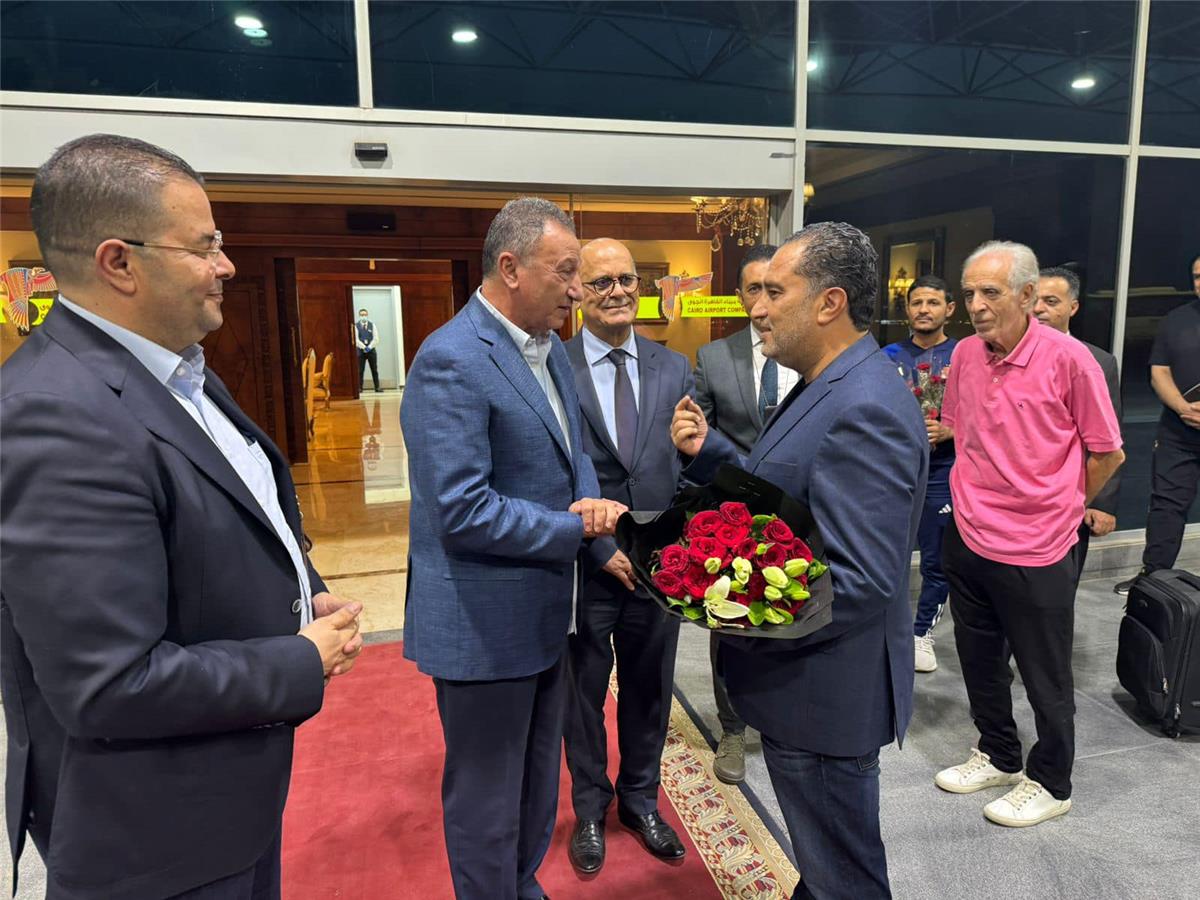 استقبال محمود الخطيب لبعثة الترجي التونسي في القاهرة
