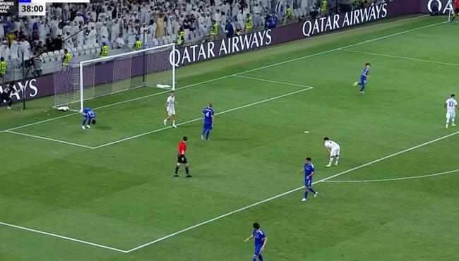 سفيان رحيمي يهدر فرصة هدف امام يوكوهاما بنهائي دوري ابطال اسيا