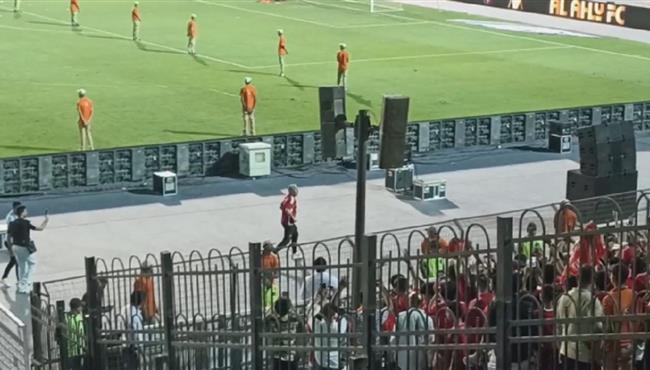 احتفال كولر الجنوني مع جماهير الأهلي بلقب دوري أبطال إفريقيا