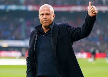 ليفربول ينافس مانشستر يونايتد على صفقة دفاعية