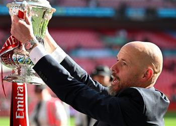 مانشستر يونايتد يتخذ قرار ا جديد ا بشأن مستقبل تين هاج