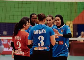 موعد والقناة الناقلة لمباراة الأهلي والأنابيب الكيني اليوم في نصف نهائي بطولة إفريقيا للكرة الطائرة سيدات