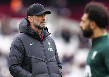 كلوب يعلن تطورات جديدة وحاسمة في أزمته مع محمد صلاح ويؤكد لست مسؤولا عن مستقبله