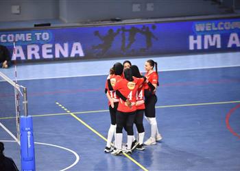 الأهلي يهزم الأنابيب الكيني ويضرب موعد ا مع الزمالك في نهائي بطولة إفريقيا لسيدات الطائرة