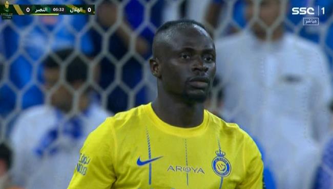 ساديو ماني يهدر فرصة هدف امام الهلال بكأس خادم الحرمين