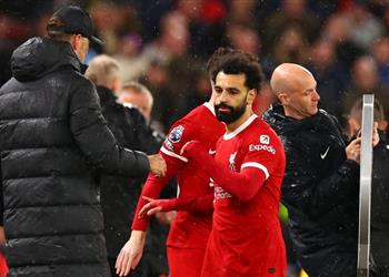 رئيس إيفرتون السابق يوجه نصيحة إلى ليفربول بشأن محمد صلاح