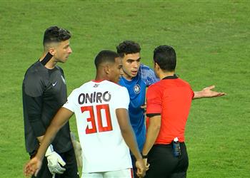 الهاني سليمان يوضح كواليس حديثه مع حكم مباراة الزمالك ويؤكد لم أتعمد إهدار الوقت