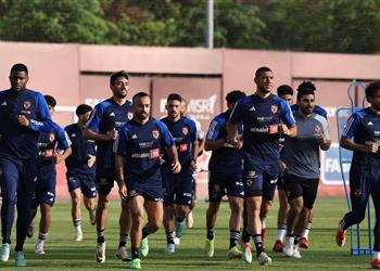 مران الأهلي كولر يحاضر اللاعبين فني ا وأحمد عبد القادر يواصل التأهيل