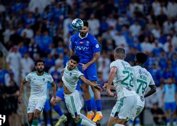 فيديو الهلال يحقق فوز ا مثير ا على الأهلي ويقترب من حسم الدوري السعودي