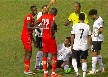 فيديو مصطفى محمد يغادر مباراة مصر وغينيا بيساو مصابا
