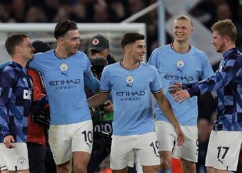 نجم مانشستر سيتي يفتح الباب أمام إمكانية رحيله