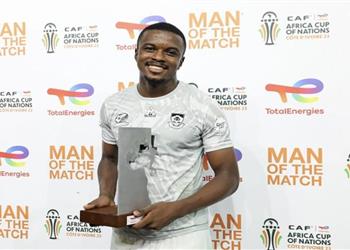 وكيل موكوينا يوضح حقيقة مفاوضات الأهلي لضم اللاعب