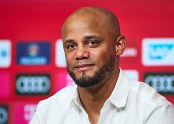 ميرور بايرن ميونخ مهتم بضم مدافع ليفربول والأخير يرد