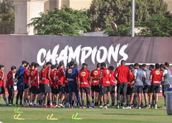 مران الأهلي كولر يحاضر اللاعبين استعداد ا لمواجهة فاركو وتأهيل ديانج وعلي معلول