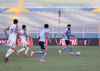 فيديو فيستون ماييلي يسجل هدف بيراميدز الثالث أمام سموحة