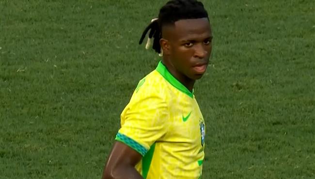 فينيسيوس جونيور كاد ان يسجل هدف اكثر من رائع امام امريكا